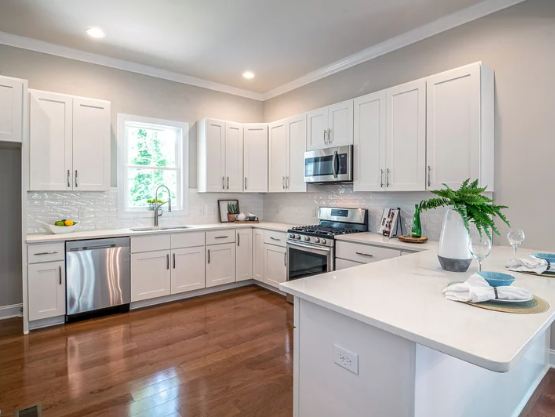 Bright wrapped kitchen